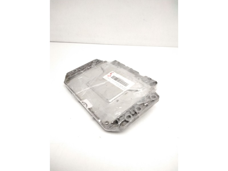 Recambio de centralita motor uce para renault megane ii berlina 3p 1.6 16v referencia OEM IAM 8200509516 8200509552 5285023684