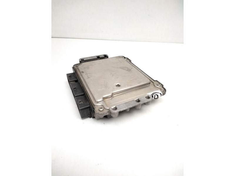 Recambio de centralita motor uce para renault megane ii familiar privilege luxe referencia OEM IAM 0281011776 8200386508 8200391
