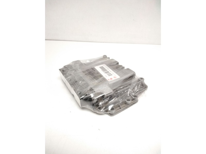 Recambio de centralita motor uce para renault scenic ii confort authentique referencia OEM IAM 8200391966 8200370779 0281011549