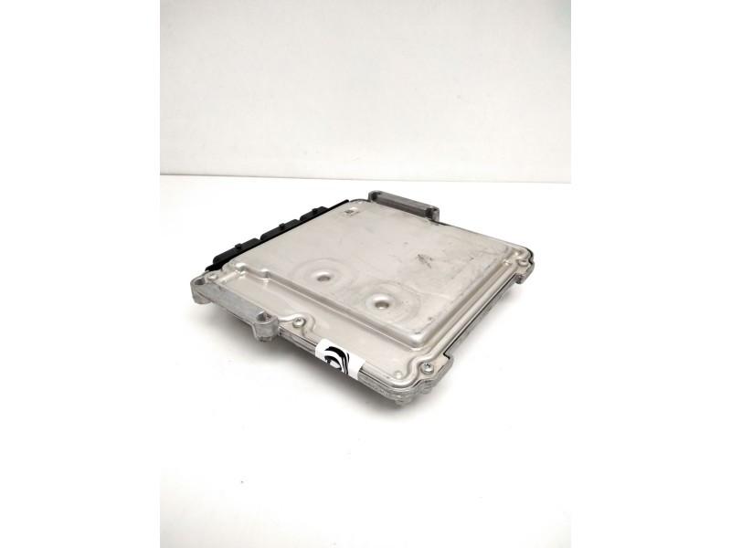 Recambio de centralita motor uce para renault laguna iii expression tomtom referencia OEM IAM 0281015323 8200946162 8200726880