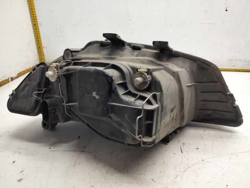 Recambio de faro izquierdo para seat ibiza iii (6l1) 1.4 16v referencia OEM IAM 6L1941021A  