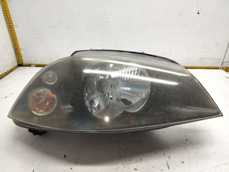 Recambio de faro derecho para seat ibiza iii (6l1) 1.4 16v referencia OEM IAM 6L1941022A  