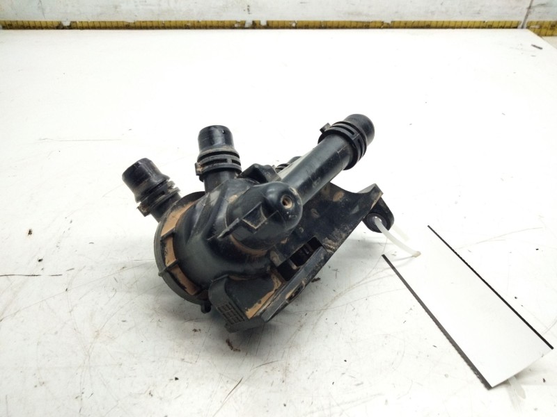 Recambio de motor electrico de agua para citroën c5 aircross (a_) 1.6 thp 150 (a45gxj) referencia OEM IAM 9843217680  