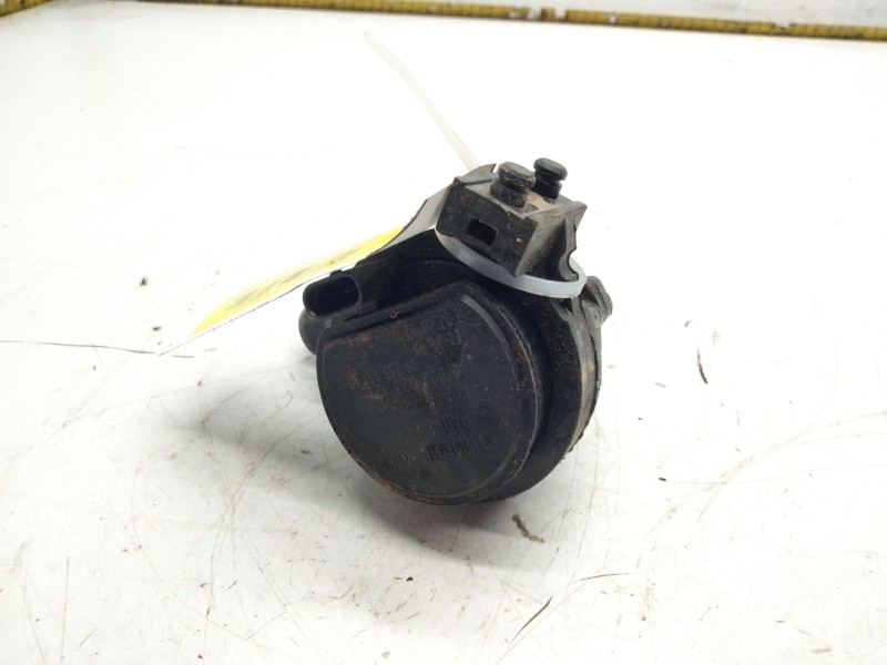 Recambio de motor electrico de agua para citroën c5 aircross (a_) 1.6 thp 150 (a45gxj) referencia OEM IAM 9823813380  