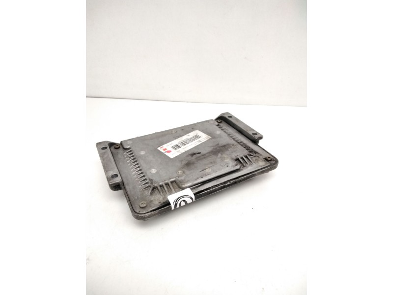 Recambio de centralita motor uce para fiat stilo (192) 1.9 jtd / 1.9 jtd 115 active referencia OEM IAM 0281010337 55181457 19242