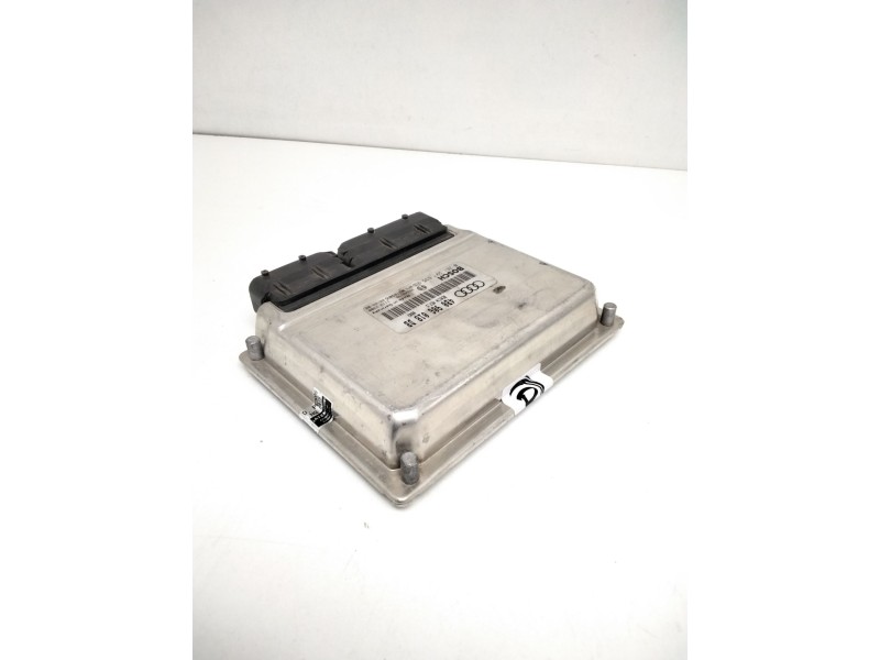 Recambio de centralita motor uce para audi a6 berlina (4b2) 1.8 t referencia OEM IAM 0261207635 4B0906018DB 26SA8196