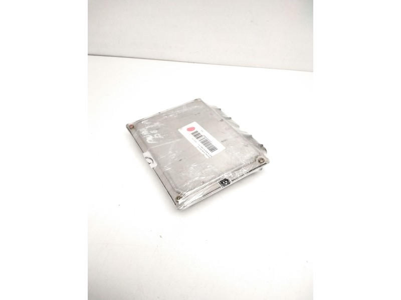 Recambio de centralita motor uce para audi a6 berlina (4b2) 1.8 t referencia OEM IAM 0261207635 4B0906018DB 26SA8196