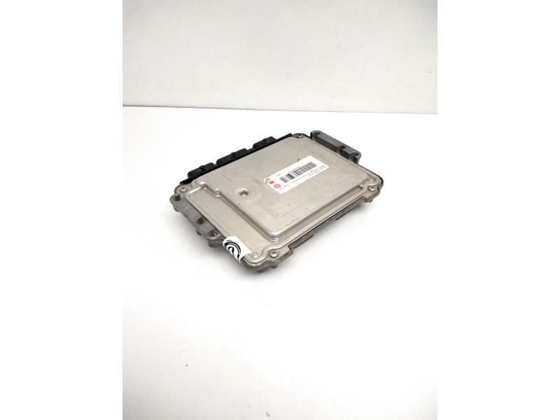Recambio de centralita motor uce para renault scenic ii grand confort authentique referencia OEM IAM 0281011776 8200391966 82003