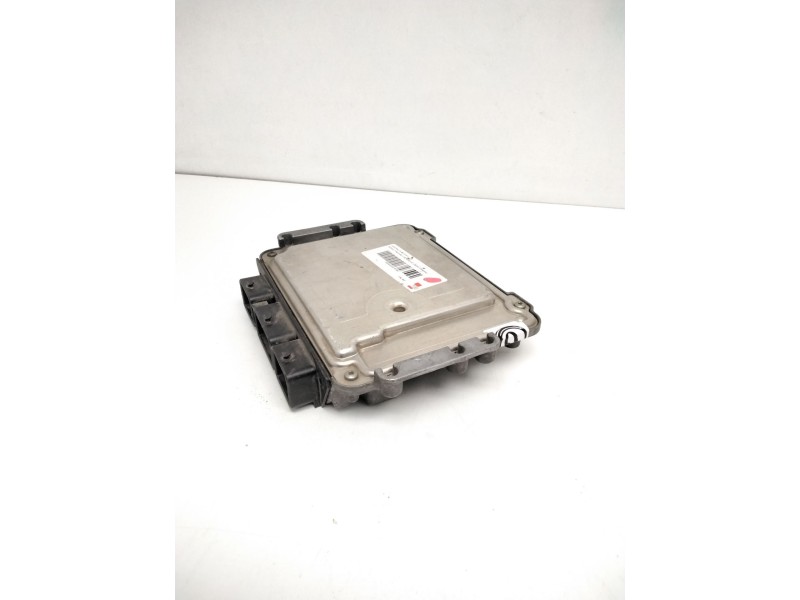 Recambio de centralita motor uce para renault megane ii berlina 5p confort dynamique referencia OEM IAM 0281011390 8200310863 82