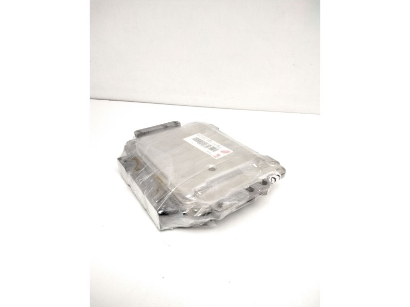 Recambio de centralita motor uce para renault megane ii berlina 5p confort dynamique referencia OEM IAM 0281011390 8200310863 82