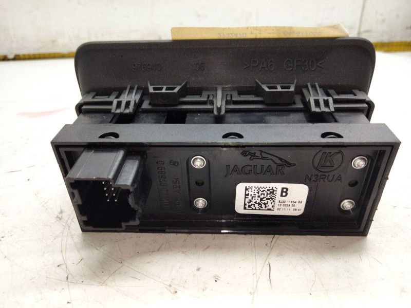 Recambio de pulsador maletero para land rover range rover evoque (l538) 2.0 4x4 referencia OEM IAM BJ3211654  