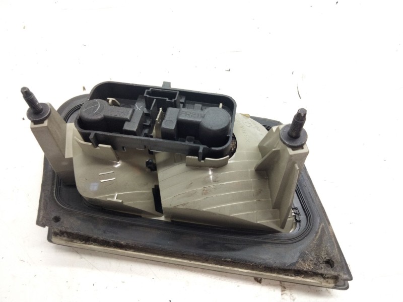 Recambio de piloto trasero izquierdo porton para saab 9-3 (ys3f, e79, d79, d75) 1.9 ttid referencia OEM IAM 26070102  