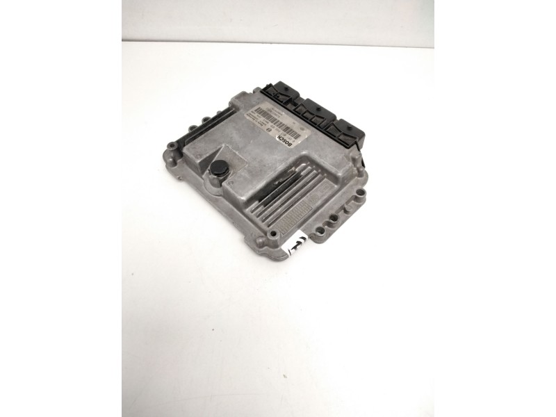Recambio de centralita motor uce para renault megane ii classic berlina confort dynamique referencia OEM IAM 0281011549 82003108