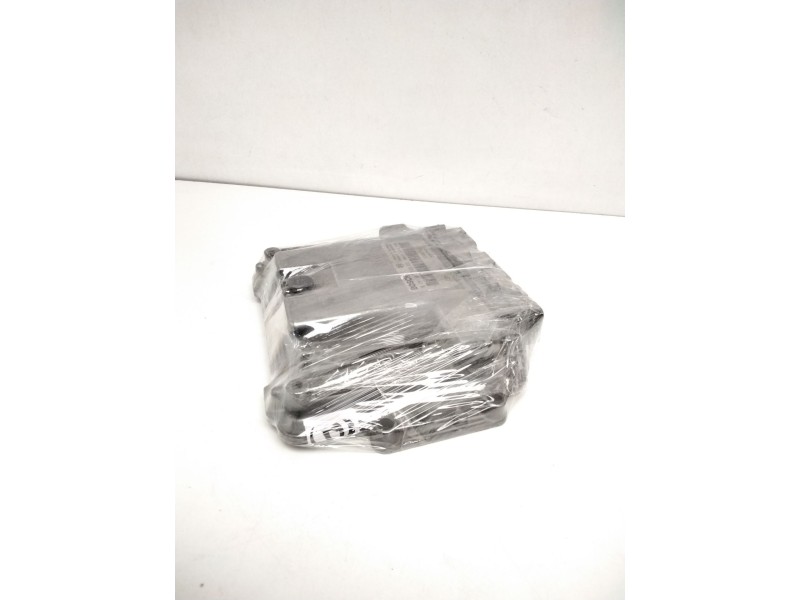 Recambio de centralita motor uce para renault megane ii classic berlina confort dynamique referencia OEM IAM 0281011549 82003108