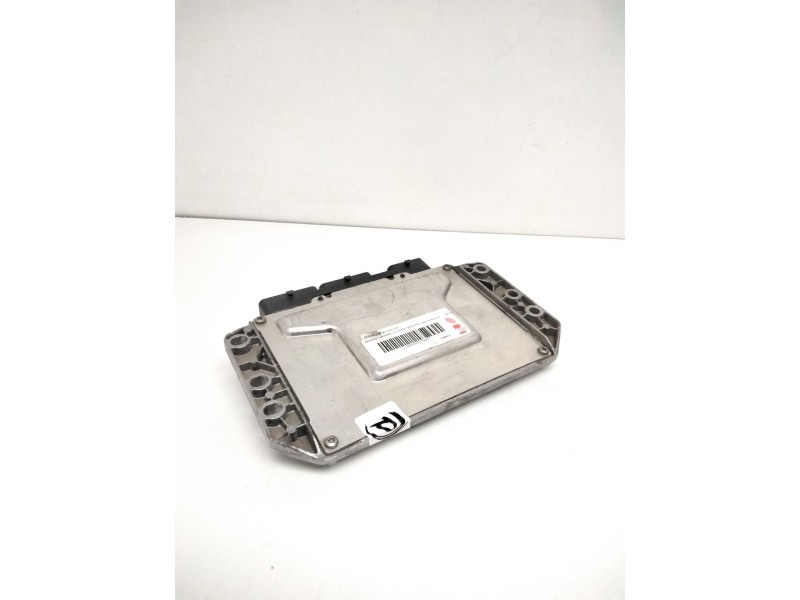 Recambio de centralita motor uce para renault megane ii classic berlina luxe dynamique referencia OEM IAM 8200298457 8200321263 