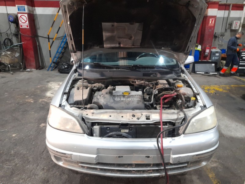 opel astra g hatchback (t98) del año 2000