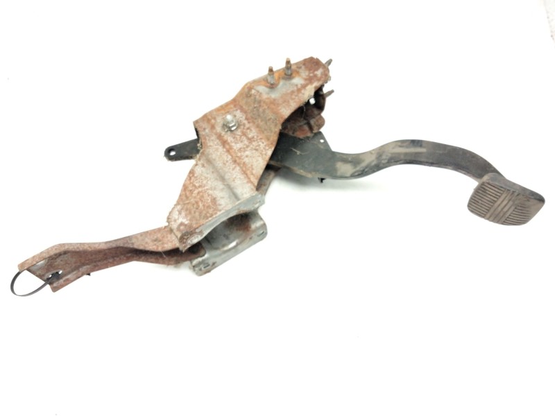 Recambio de pedal freno para nissan cabstar (f24m, f24w) 35.13 dci, 45.13 dci 2.5 (f24m) referencia OEM IAM 46520MB400  