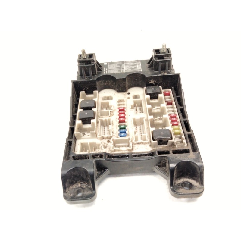 Recambio de caja fusibles para nissan cabstar (f24m, f24w) 35.13 dci, 45.13 dci 2.5 (f24m) referencia OEM IAM   