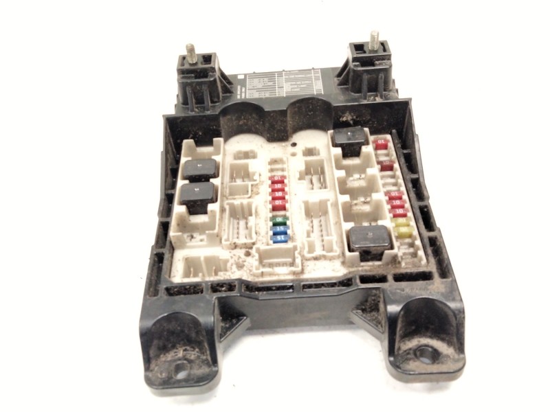 Recambio de caja fusibles para nissan cabstar (f24m, f24w) 35.13 dci, 45.13 dci 2.5 (f24m) referencia OEM IAM   
