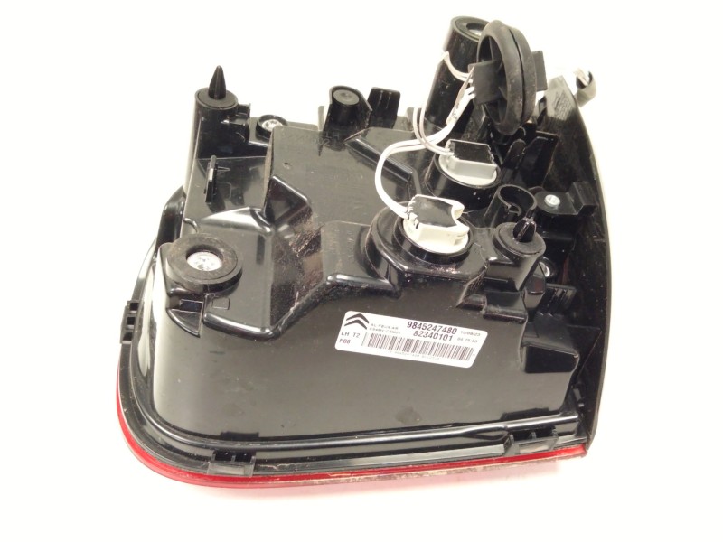 Recambio de piloto trasero izquierdo porton para citroën c5 aircross (a_) 1.6 thp 150 (a45gxj) referencia OEM IAM 9845247480  