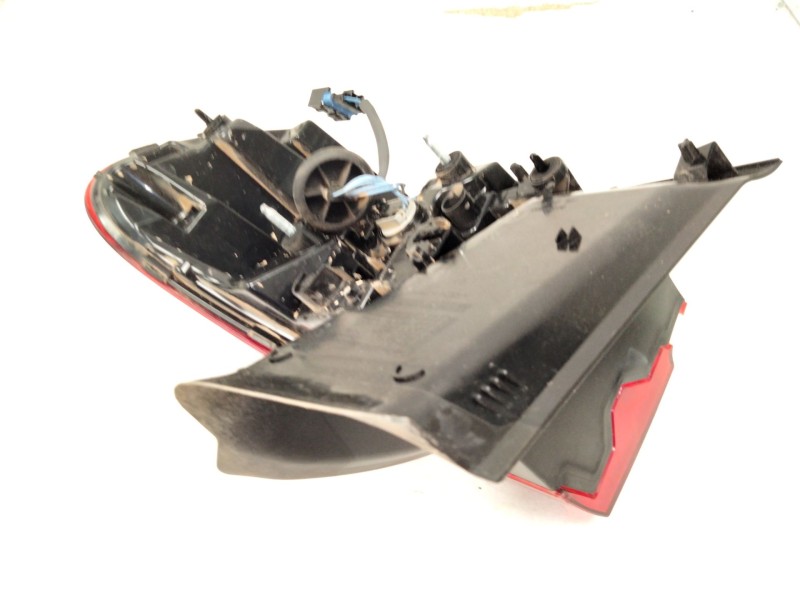 Recambio de piloto trasero izquierdo para citroën c5 aircross (a_) 1.6 thp 150 (a45gxj) referencia OEM IAM 9845247680  