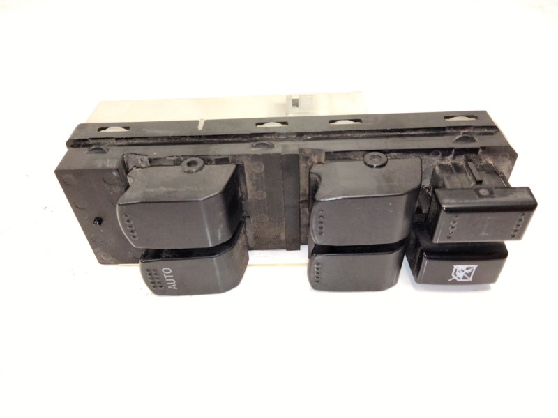 Recambio de mando elevalunas delantero izquierdo para suzuki sx4 (ey, gy) 1.9 ddis (rw 419d) referencia OEM IAM   