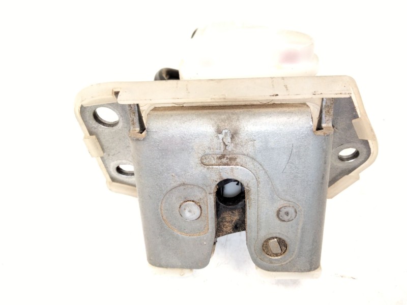 Recambio de cerradura maletero / porton para suzuki sx4 (ey, gy) 1.9 ddis (rw 419d) referencia OEM IAM B6765  