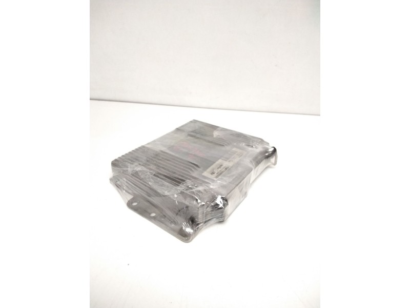 Recambio de centralita motor uce para renault megane i classic (la0) 2.0 cat referencia OEM IAM S103717101C HOM7700868299 770010
