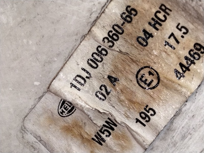 Recambio de faro derecho para volkswagen golf iii (1h1) 1.9 tdi referencia OEM IAM   