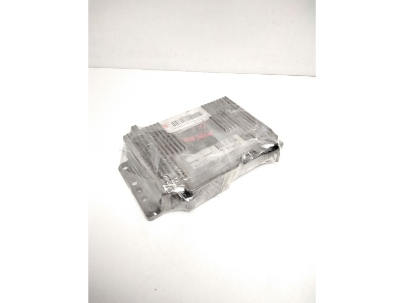 Recambio de centralita motor uce para renault megane i berlina hatchback (ba0) 1.6 referencia OEM IAM S115300203A HOM7700860319 