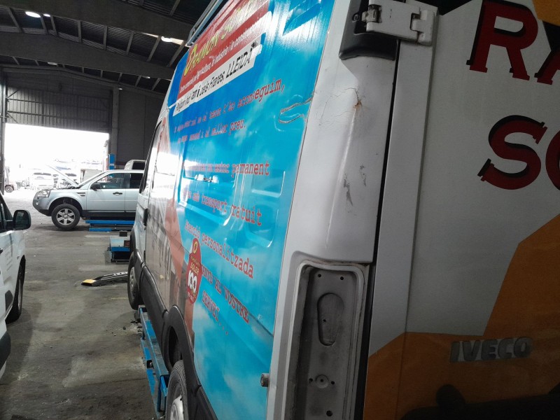 iveco daily iv caja/chasis del año 2008