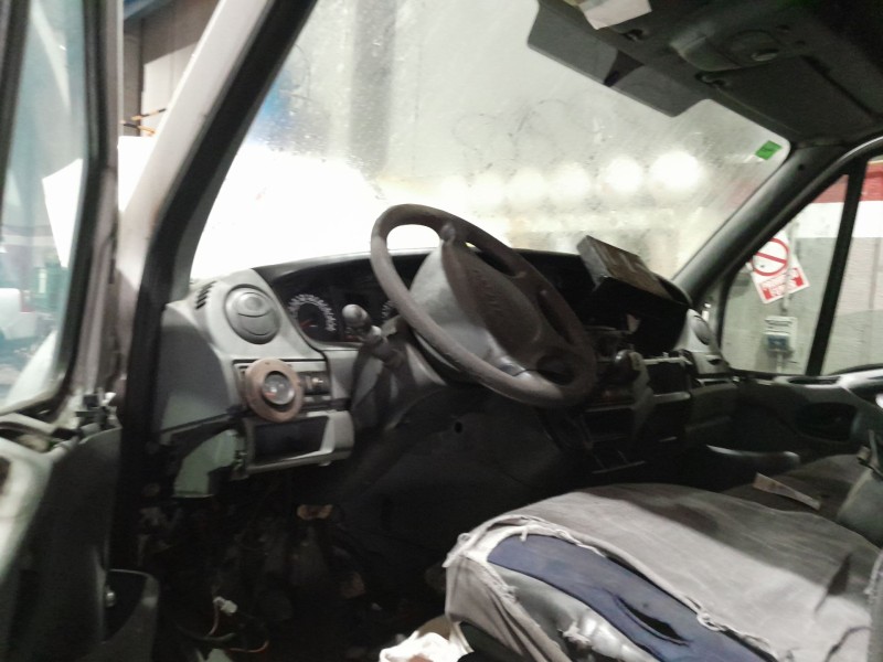 iveco daily iv caja/chasis del año 2008