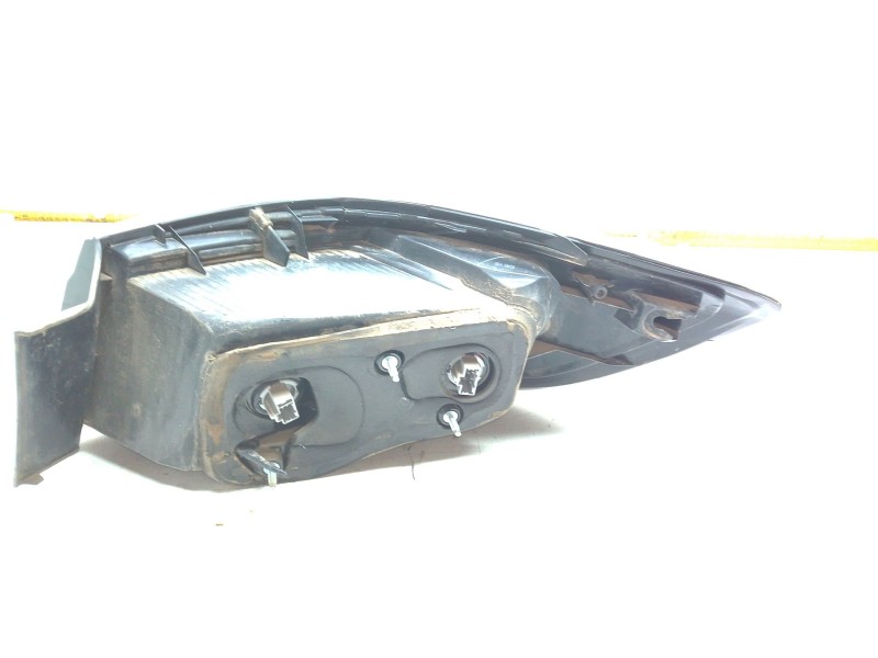 Recambio de piloto trasero izquierdo para mazda 3 lim. (bl) active referencia OEM IAM   