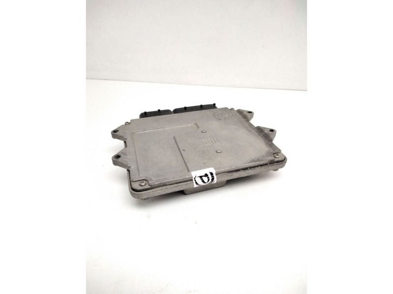 Recambio de centralita motor uce para suzuki swift berlina (mz) gl (3-ptas.) referencia OEM IAM 55195173AB 52ASR169G MDJ6JS5