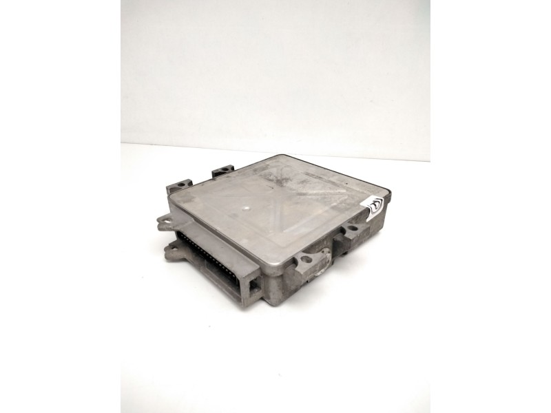 Recambio de centralita motor uce para peugeot 206 berlina xr referencia OEM IAM 9639907880 IAW1AP81 16301794