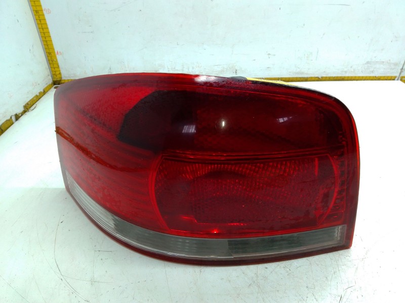 Recambio de piloto trasero izquierdo para audi a3 (8p1) 2.0 tdi 16v referencia OEM IAM   