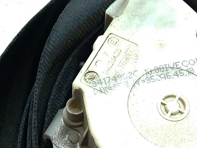 Recambio de cinturon seguridad delantero derecho para iveco daily vi furgoneta 33s11, 35s11, 35c11 referencia OEM IAM 34174982C 