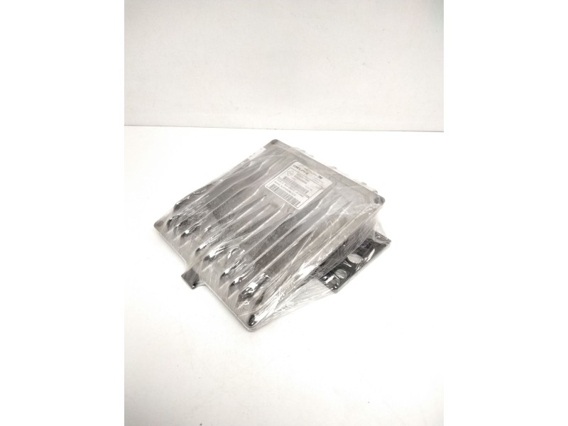 Recambio de centralita motor uce para renault clio iii 1.5 dci diesel cat referencia OEM IAM 8200911560 8200909666 R0410B041C