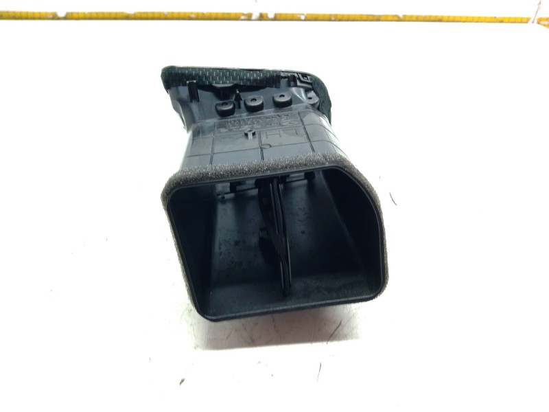 Recambio de aireador izquierdo para mazda cx-5 (kf) 2.2 d awd referencia OEM IAM KD4564830  