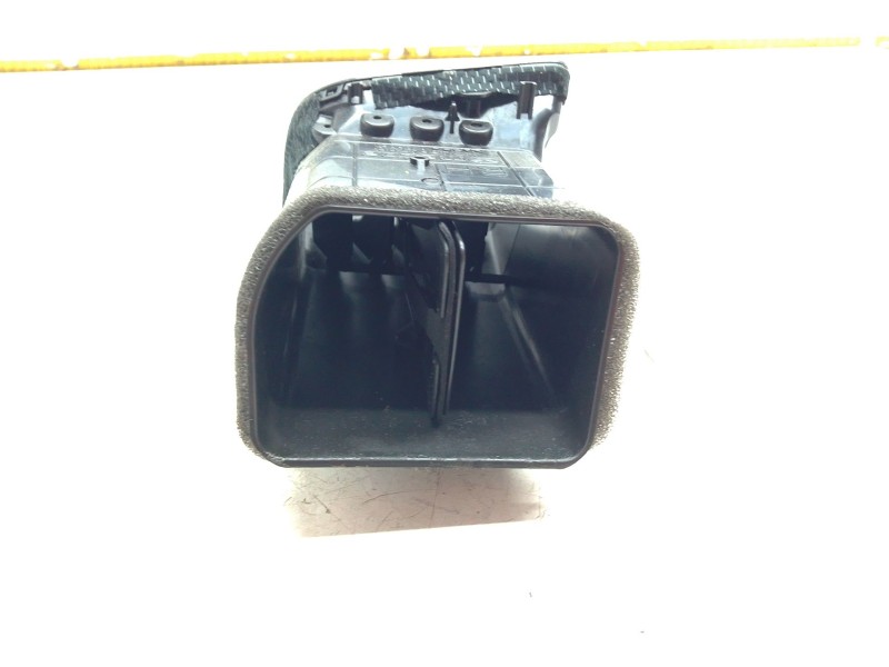 Recambio de aireador derecho para mazda cx-5 (kf) 2.2 d awd referencia OEM IAM KD4564730  