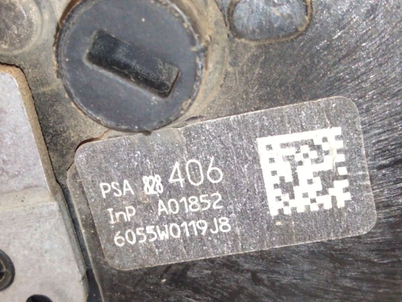 Recambio de cerradura puerta delantera izquierda para citroën berlingo multispace (b9) 1.6 hdi 90 referencia OEM IAM 828406  