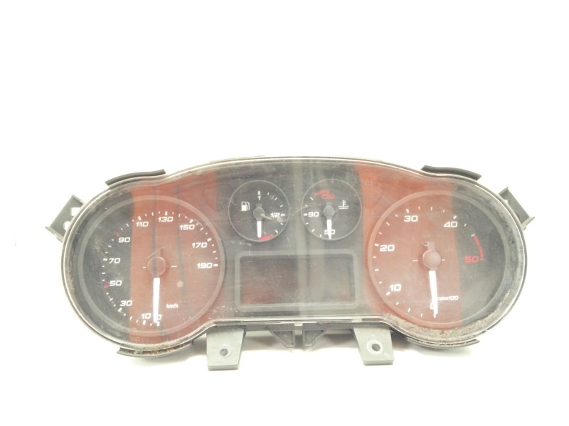 Recambio de cuadro instrumentos para iveco daily vi furgoneta 33s11, 35s11, 35c11 referencia OEM IAM 5802036581  