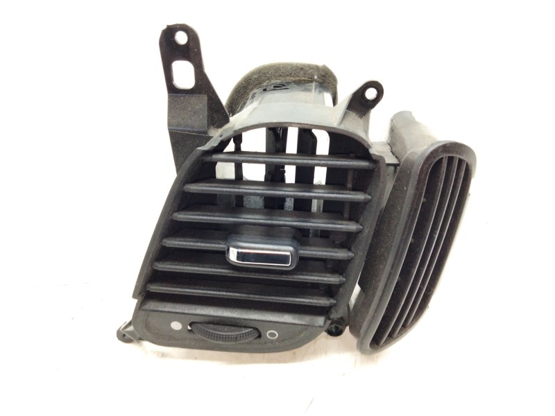 Recambio de aireador derecho para iveco daily vi furgoneta 33s11, 35s11, 35c11 referencia OEM IAM 5802886064  