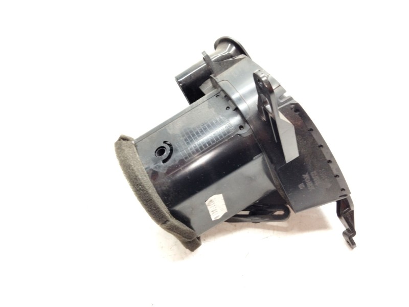 Recambio de aireador derecho para iveco daily vi furgoneta 33s11, 35s11, 35c11 referencia OEM IAM 5802886064  