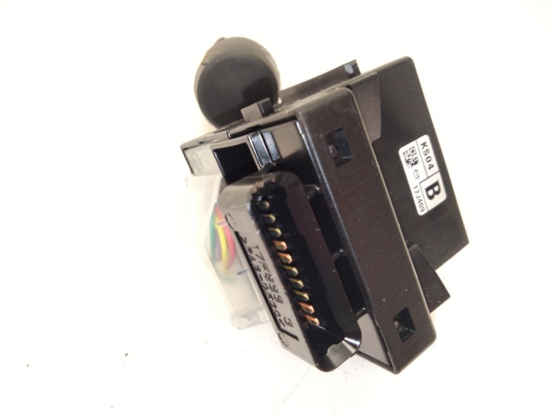 Recambio de mando limpia para mazda cx-5 (kf) 2.2 d awd referencia OEM IAM KD4717F899  