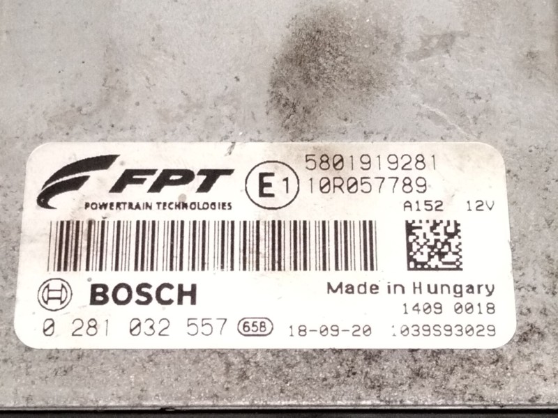 Recambio de centralita motor uce para iveco daily vi furgoneta 33s11, 35s11, 35c11 referencia OEM IAM 5801919281 0281032557 10R0