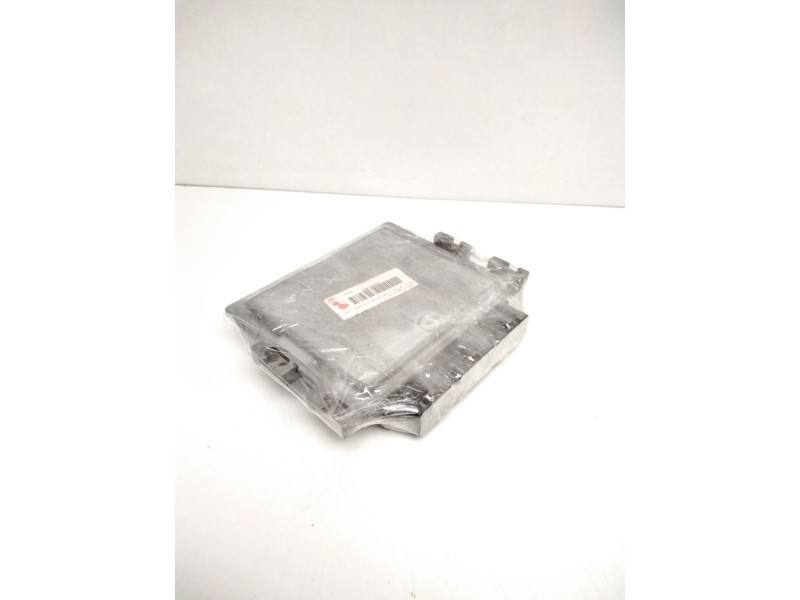 Recambio de centralita motor uce para renault megane ii classic berlina 1.5 dci diesel referencia OEM IAM 8200542288 8200495479 