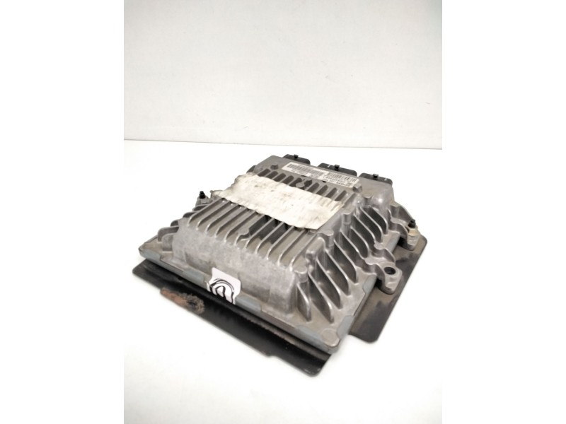 Recambio de centralita motor uce para peugeot 307 (s1) xr referencia OEM IAM 5WS40045BT 234132256 SW9650517980