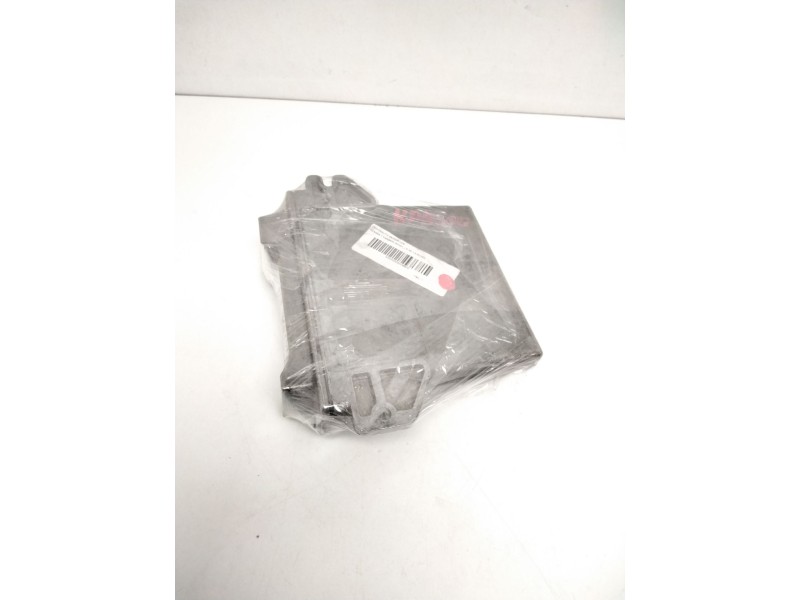 Recambio de centralita motor uce para renault kangoo (f/kc0) referencia OEM IAM 7700868300 R04080010F 80760H