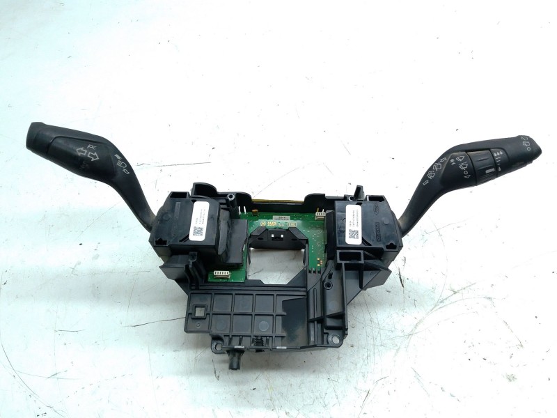 Recambio de mando intermitentes y limpia para ford focus iii 1.0 ecoboost referencia OEM IAM AV6T13335  